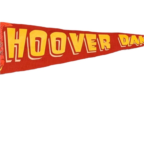 Vintage Felt Souvenir Pendants from Niagara Falls and Hoover Dam - Picture 5 of 8